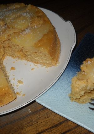 Una foto de Torta de peras con jugo de sobres