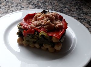 Una foto de Garbanzos con Grelos y atún