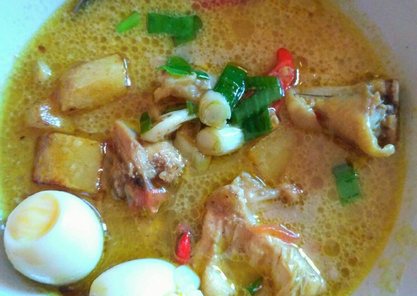 Soto ayam kuah santan