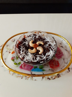 બીટરૂટ હલવો (beetroot recipe in gujarati) રેસીપી મુખ્ય ફોટો