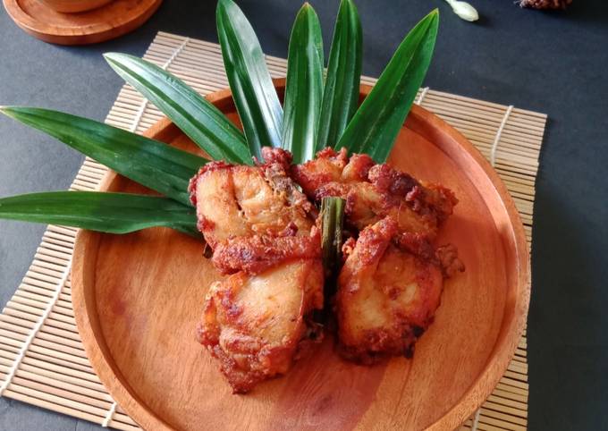 Gai Tod (Thai Style Fried Chicken)