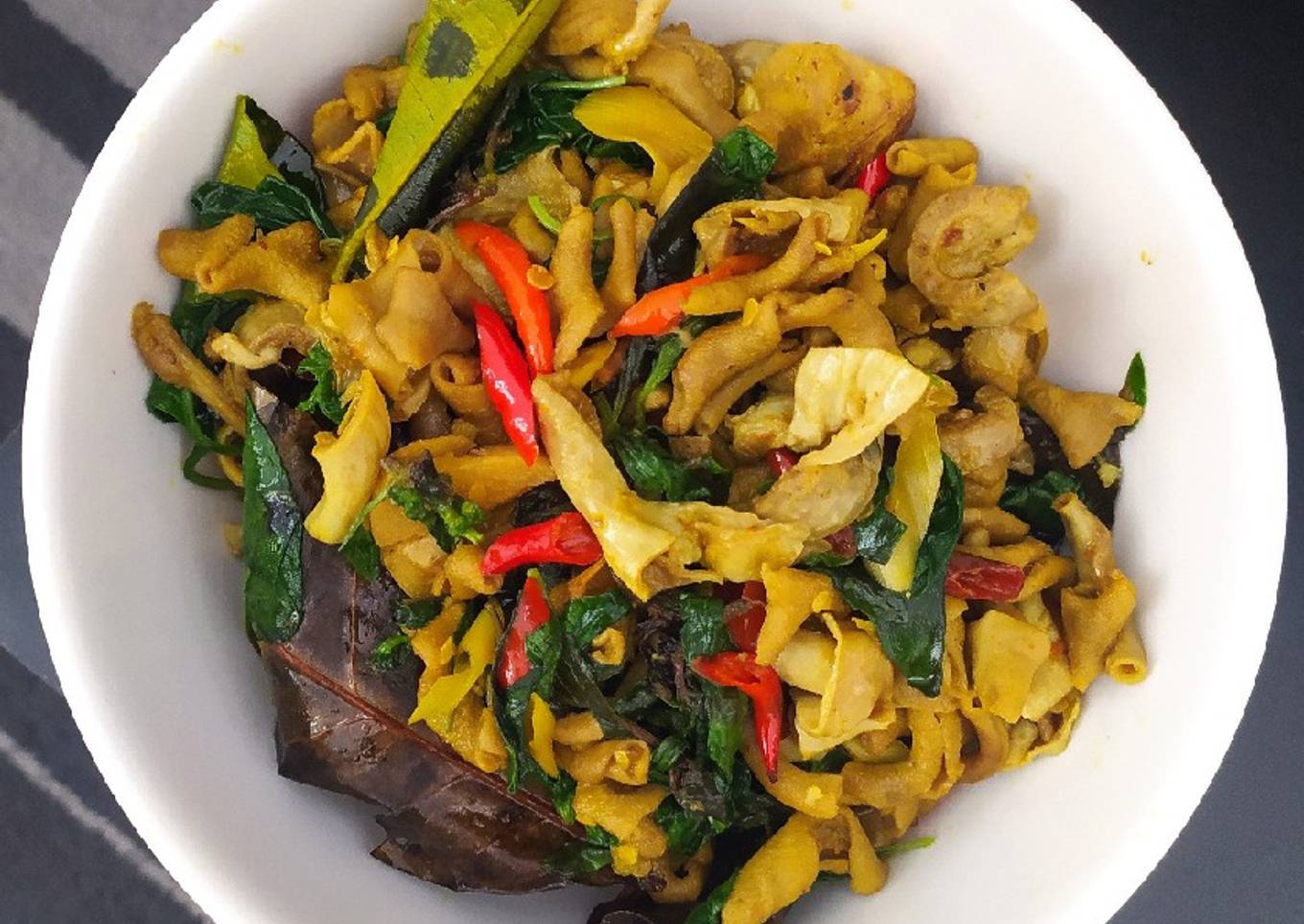 Usus Pedas Kemangi