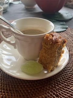 Una foto de Bizcocho de naranja, jengibre y cacahuete