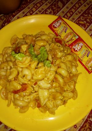 A picture of Macaroni.