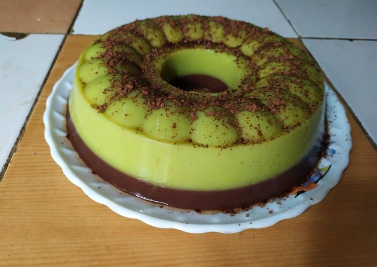 Pudding alpukat coklat