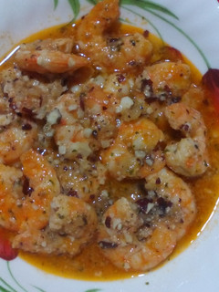 Una foto de Langostinos al whisky