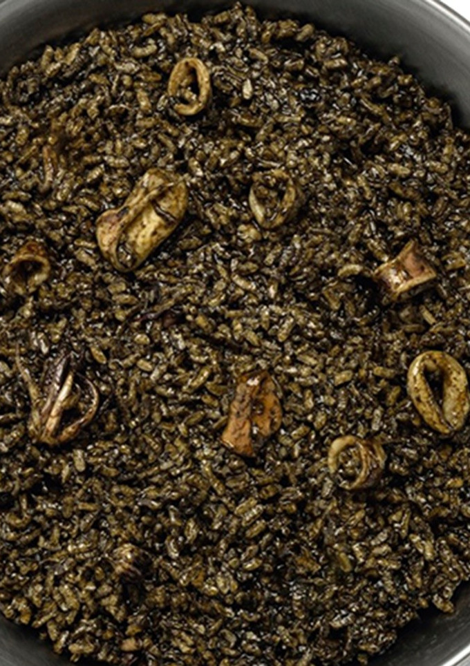 Una foto de Arroz Negro