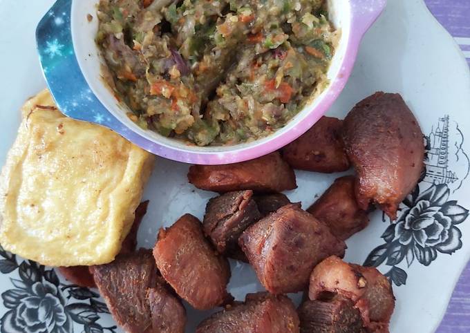 Langkah Mudah untuk Menyiapkan Babi goreng enak banget vs sambal andaliman pedas mantap yang Enak Banget