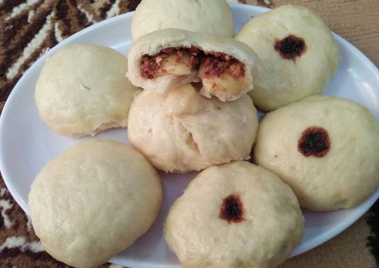 21. Bakpao Isi Kacang