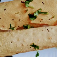 Papad roll A picture of Papad roll.