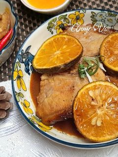 Hình của món Sườn cốt lết nướng cam.