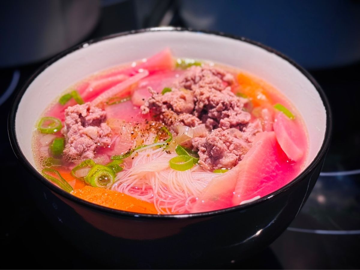 Bún Gạo Nấu Thịt Băm Củ Cải Hồng