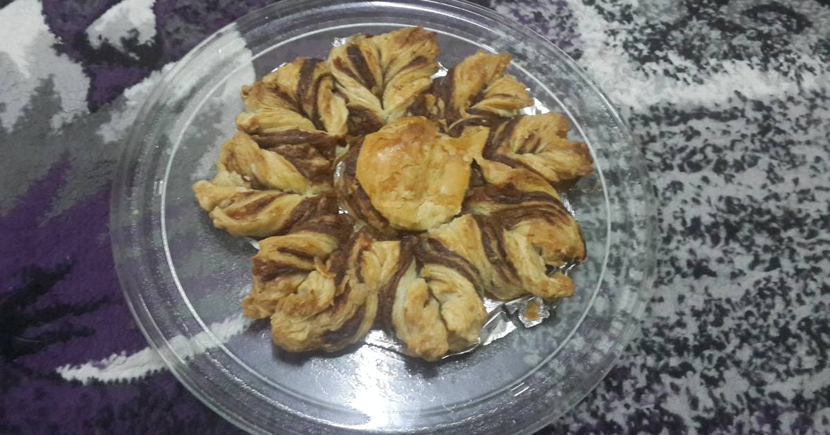 Puff Pastry Nutella Braided Bread Tear And Share Bread Recipe By Zeenath Muhammad Amaanullah Cookpad