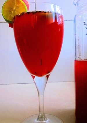 A picture of Watermelon basil iced tea.