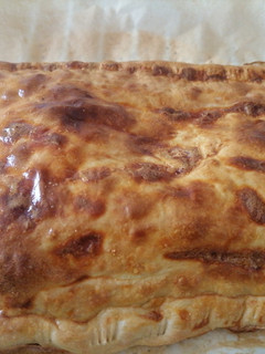 Una foto de Empanada gallega de masa casera fácil y rápida