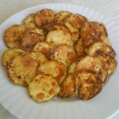 A picture of The perfect fried zucchini.