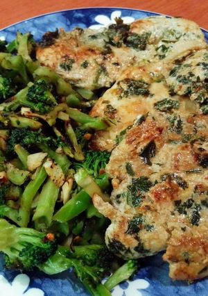 Una foto de Pollo (Cilantro Lime) con Brócoli picosito
