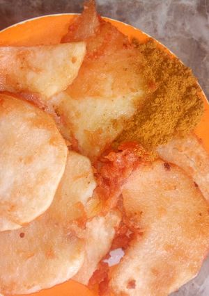 A picture of Flour coated fried yam.