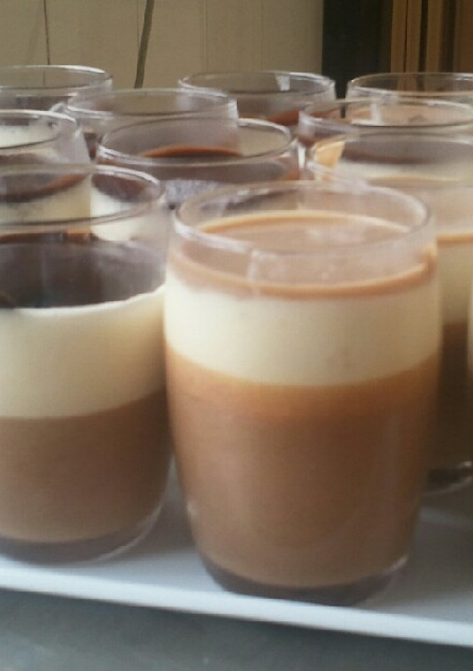 Una foto de Vasitos de dos o tres chocolates