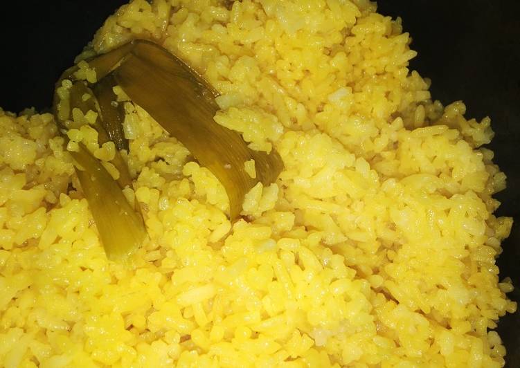 Bagaimana Menyiapkan Nasi kuning homemade simple , Sempurna