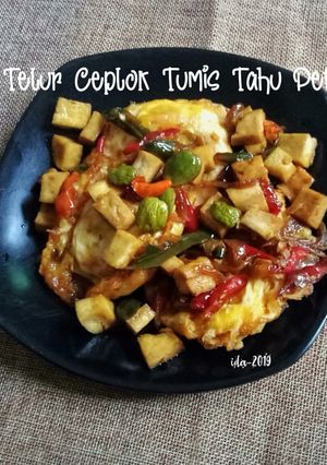 Foto resep Telur Ceplok Tumis Tahu Pete