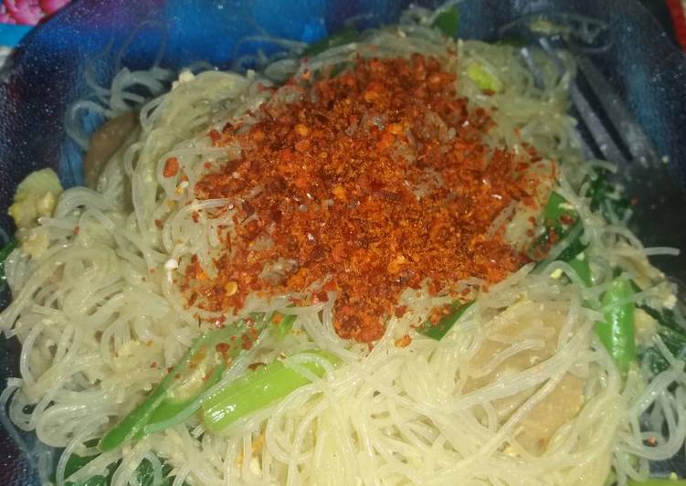 Bihun goreng putih