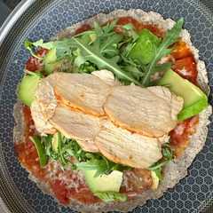 Una foto de Piadina con fiambre de pollo casero