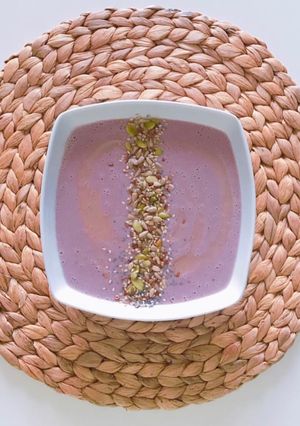 Una foto de Crema de col lombarda con semillas