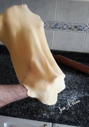 Una foto de Pasta fresca de sémola de trigo y harina