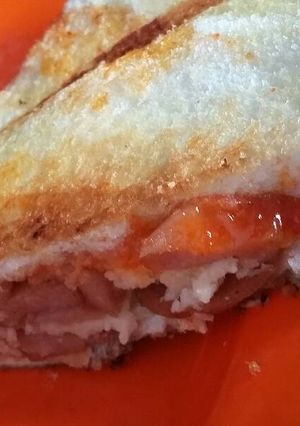 Foto resep ROTAS "Roti Tawar Sosis" Simple 🍕