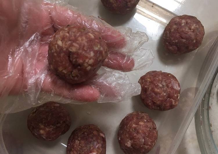 Bola-Bola Daging - Meatballs
