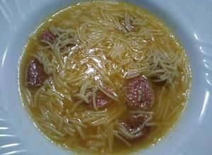 Foto principal de Sopa de fideos con fuet