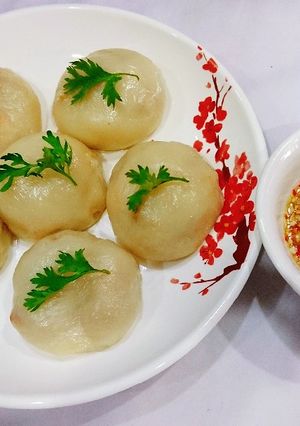 Hình của món Bánh ít trần nhân tôm thịt.