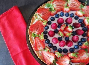 Foto di Crostata di frutta con base di mousse