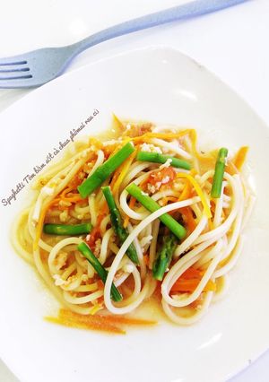 Hình của món Mỳ ý sốt tôm rau củ.