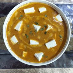 A picture of Shahi paneer.