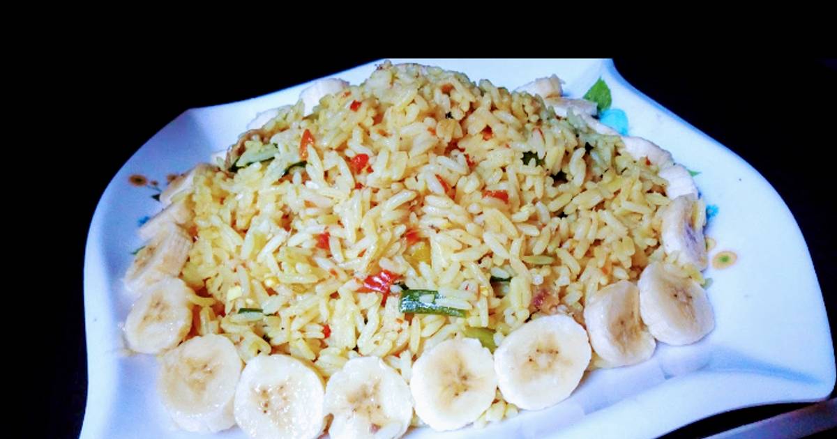 Jollof rice with banana Recipe by Ameenah Saidu Cookpad