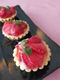 Strawberry mini pie