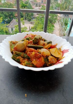 ভেন্ডি দোপেঁয়াজা (bhendi dopiaja recipe in Bengali) রেসিপির প্রধান ছবি