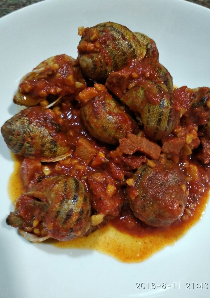 Una foto de Caracoles en salsa
