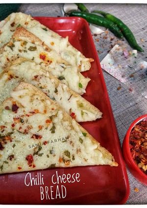 A picture of Chilli cheese bread.