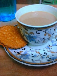 পারফেক্ট দুধ চা(doodh chaa recipe in bengali) রেসিপির প্রধান ছবি