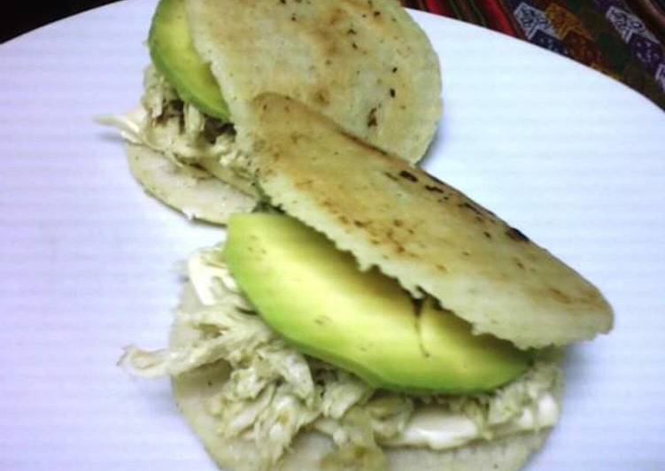 Recipe of Super Quick Homemade Arepas de Reina Pepiada