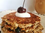Una foto de hot cakes de avena sin azúcar