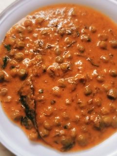 मेथी मटर मलाई (रेस्टॉरंट स्टाइल) (METHI MATAR MALAI RECIPE IN MARATHI) रेसिपी चे मुख्य फोटो 