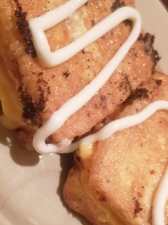 Töltött bundás kenyér recept fotója