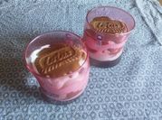 Una foto di crema mascarpone e caffè