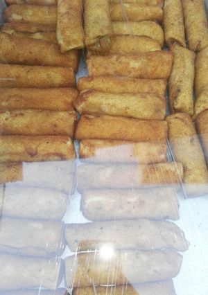 A picture of Chicken spring roll.