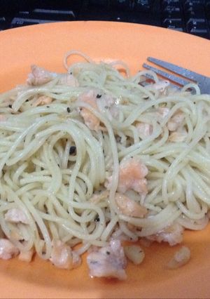 Foto resep Spaghetti aglio olio with salmon