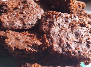 Una foto de Brownies veganos de porotos negros